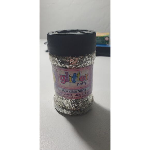 Kid's Art Set, Giltter and Crayons - Picture 6 of 9